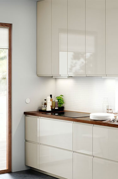 High-gloss-cabinet-(phone)